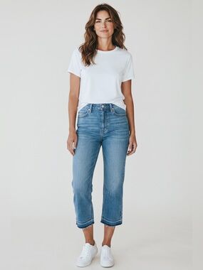 Robell Medium Wash Raw Hem Cropped Jeans // Blue // 6
